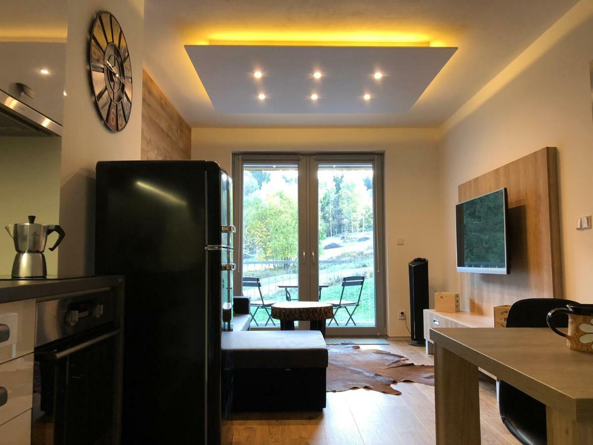 Jestrab C.15 Apartment