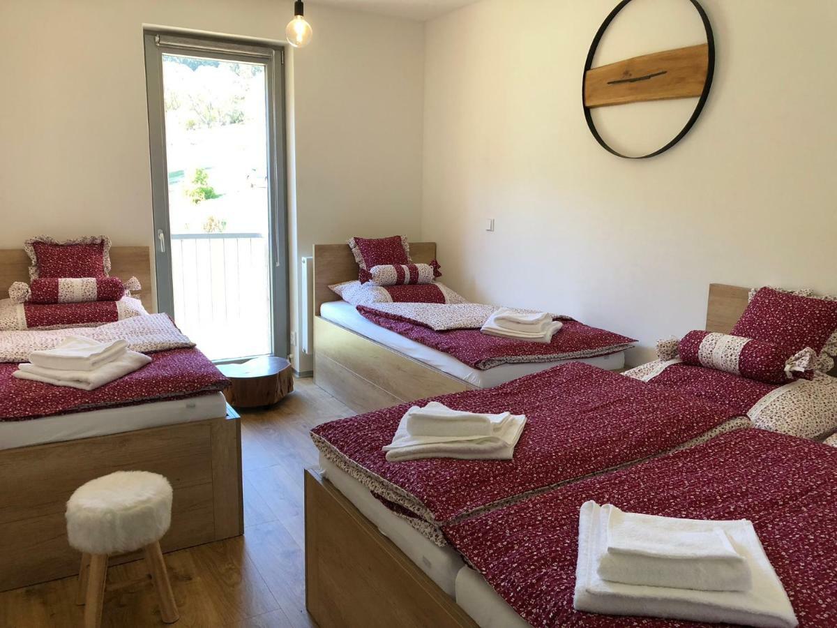 Appartement Jestrab C.15 *