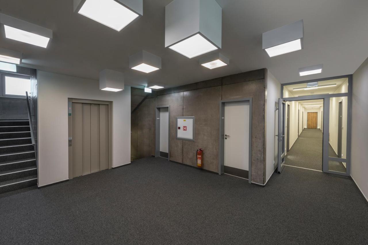 Jestrab C.15 Apartment *